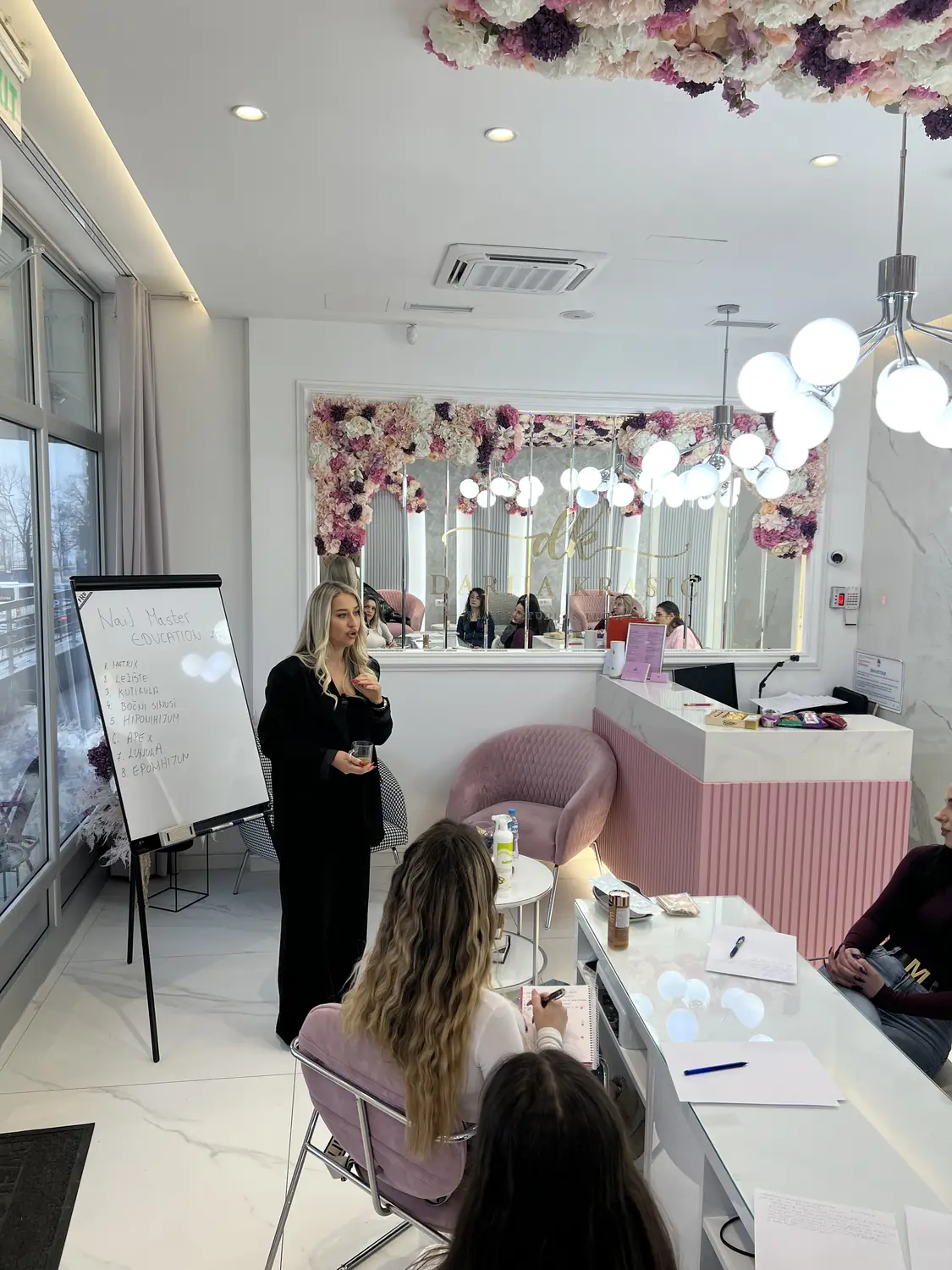 Nail Master edukacija — fotografija 2